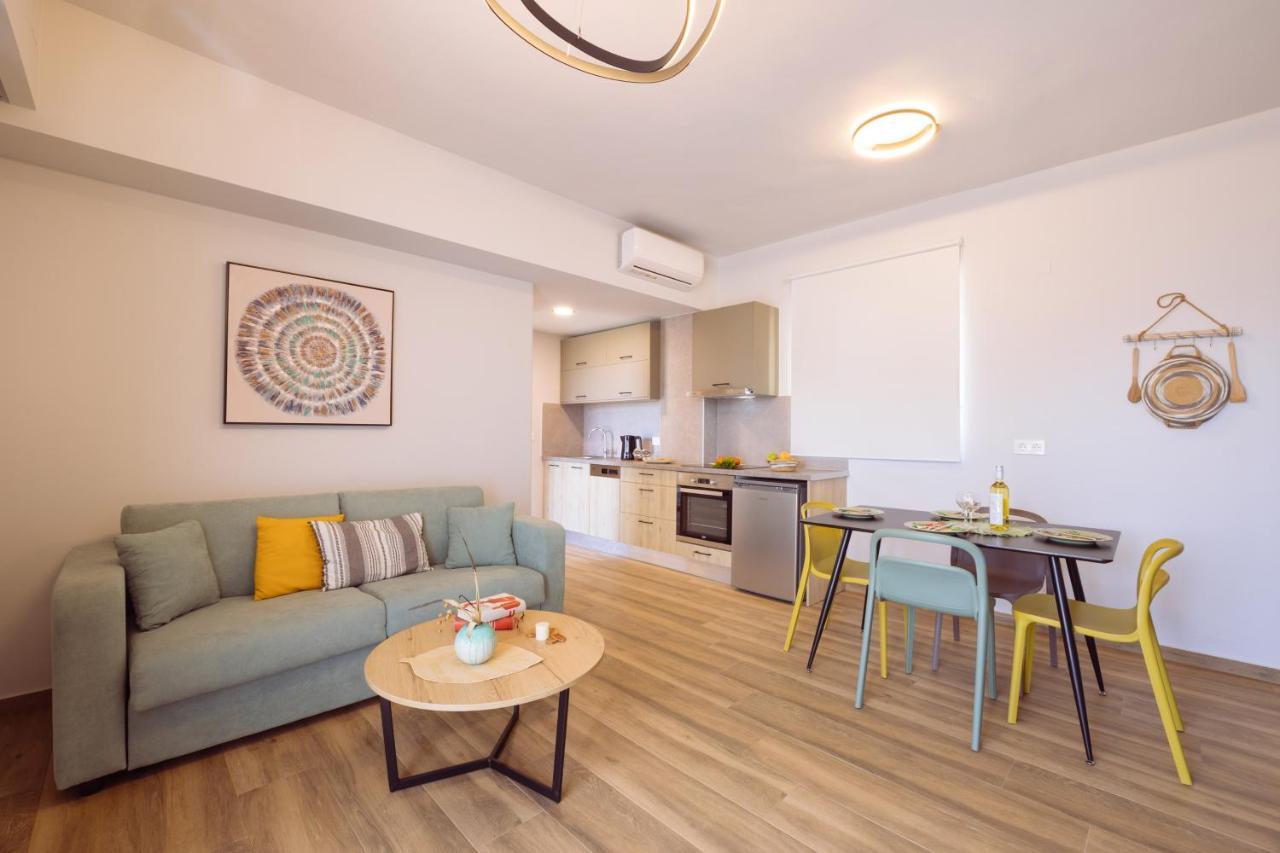 Zambia Luxury Apartments Plakias Bagian luar foto