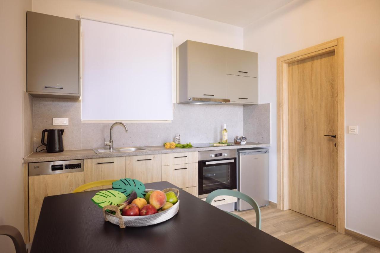 Zambia Luxury Apartments Plakias Bagian luar foto